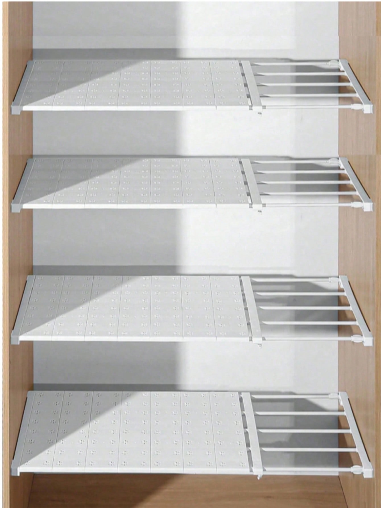 Floating Shelves - 1個入り 調節可能なクローゼット用テンションシェルフ モダンなホワイトプラスチックと金属製 ドリル不要の仕切りラック 拡張可能なキャビネット収納オーガナイザーユニット 高耐久フローティングシェルフホルダー