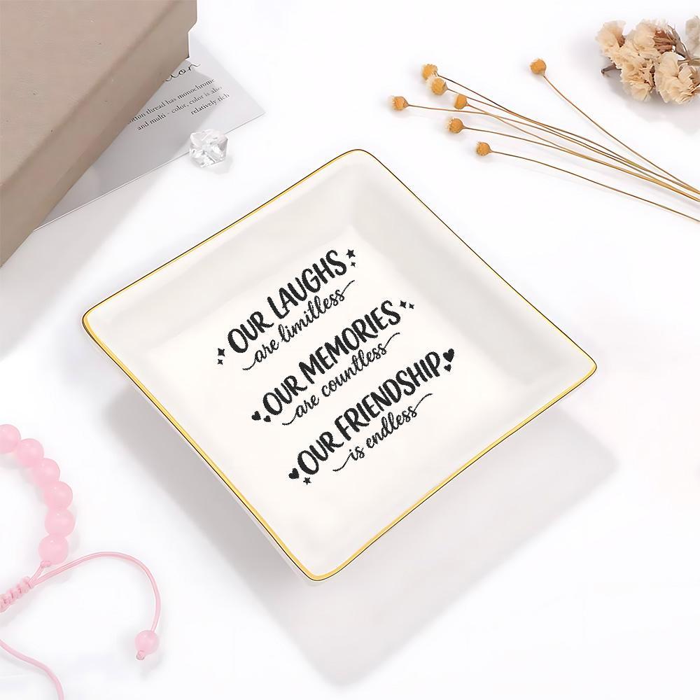Ceramic Trinket Dish - ジュエリースタンド 友情の言葉が刻まれたハート＆スターアクセント付きスクエアセラミックジュエリートレイ、ミニマリストホワイト、金縁の小物入れ