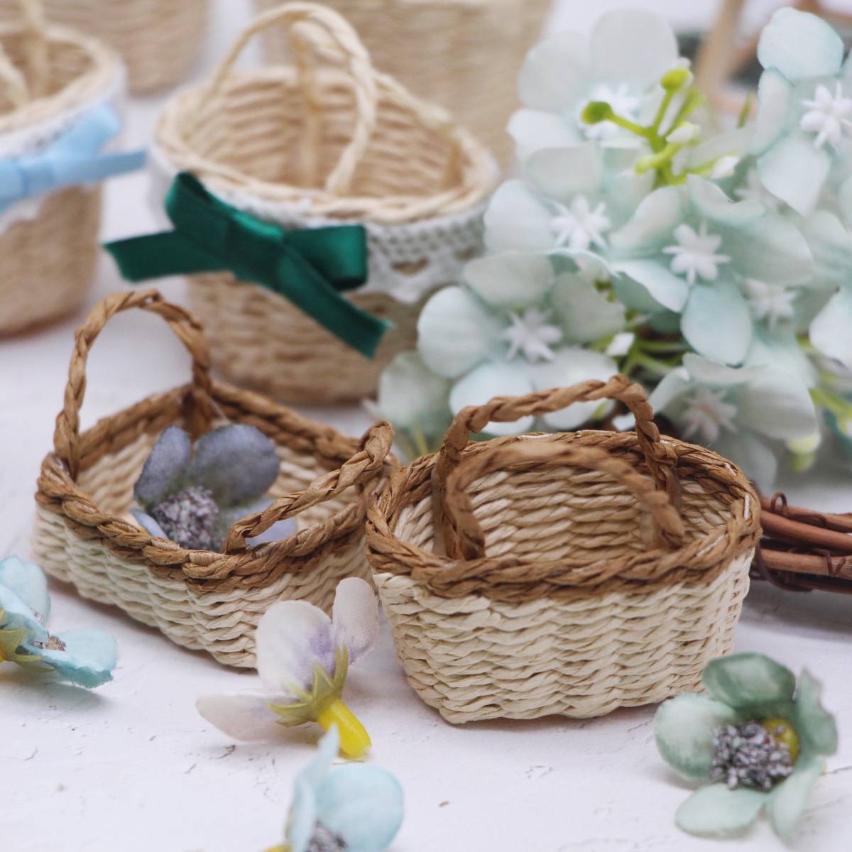 1Pc ドールハウス手織りラフィット草ハンドヘルドバスケット - Rattan Plant Basket のレビューと価格