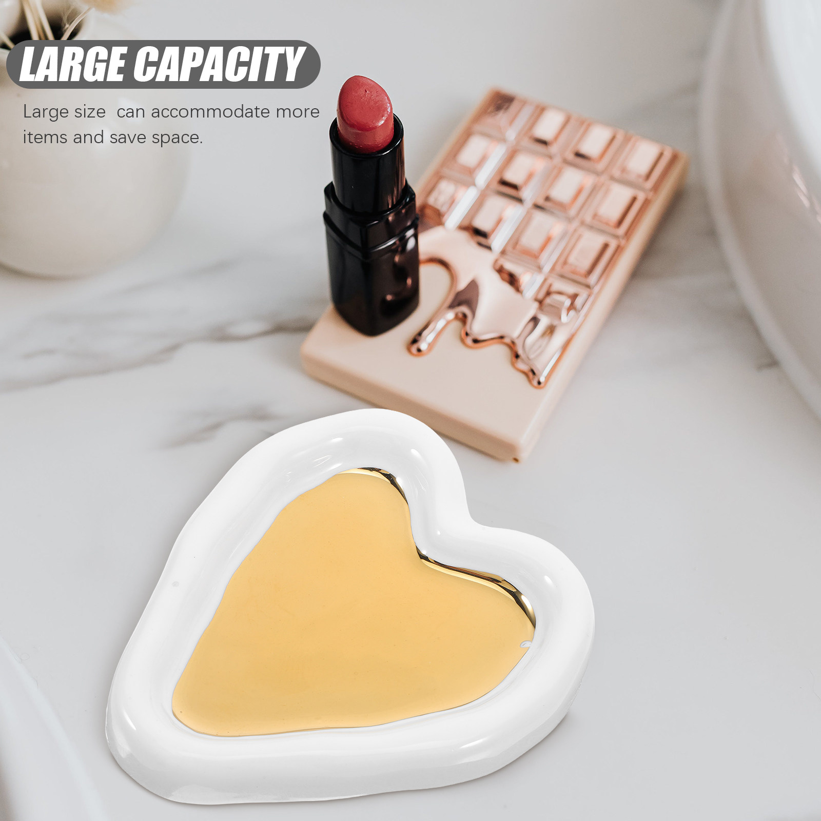ハート型ジュエリートレイ ディッシュ ホワイトゴールド 光沢 - Ceramic Trinket Dish のレビューと価格