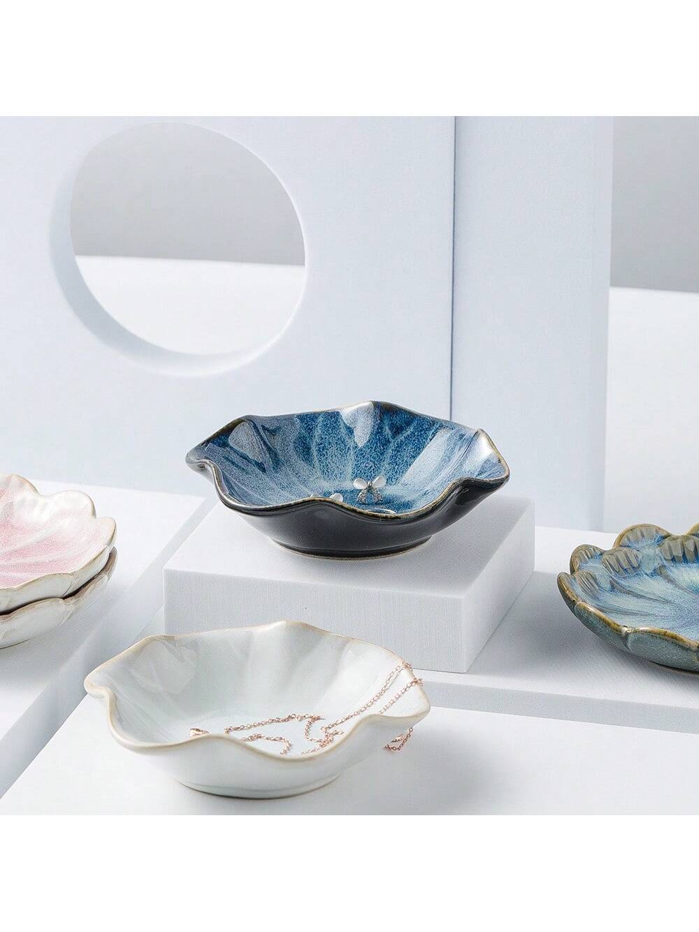1個のセラミック製花びら型ジュエリートレイ、シンプルな不規則 - Ceramic Trinket Dish のレビューと価格