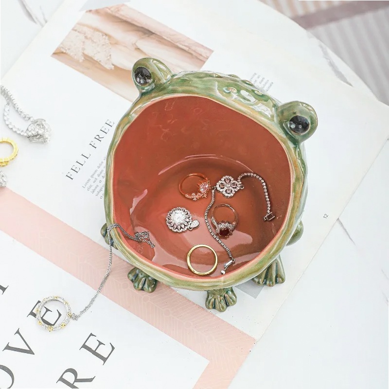 セラミック製カエル型ジュエリートレイ、大きな口のリングホルダ - Ceramic Trinket Dish のレビューと価格